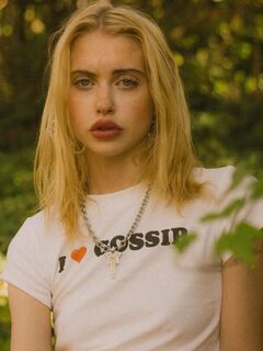 Chloe Cherry